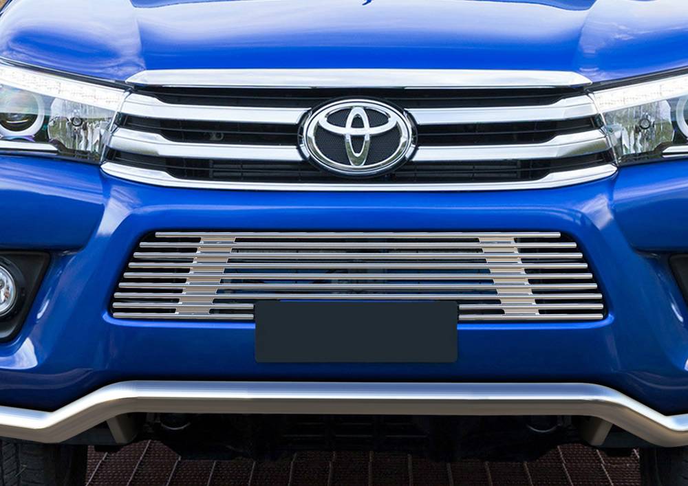 Решетка бампера d10 (кроме Exclusive) Toyota Hilux 2015-