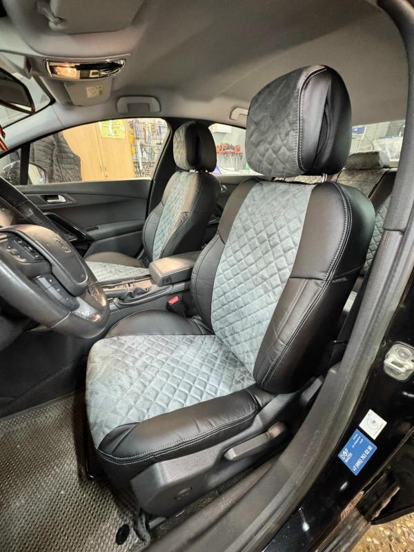 Правда ли, что алькантара — слишком капризный материал?