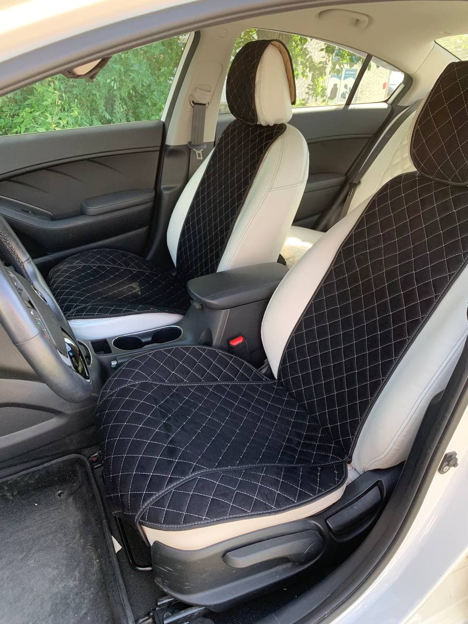 Комплект накидок на сидения, Алькантара, Ромб, узкий верх, широкий низ, подголовники отдельно