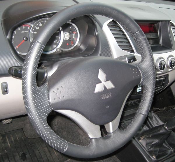 Mitsubishi L200 IV 2006-2015 003