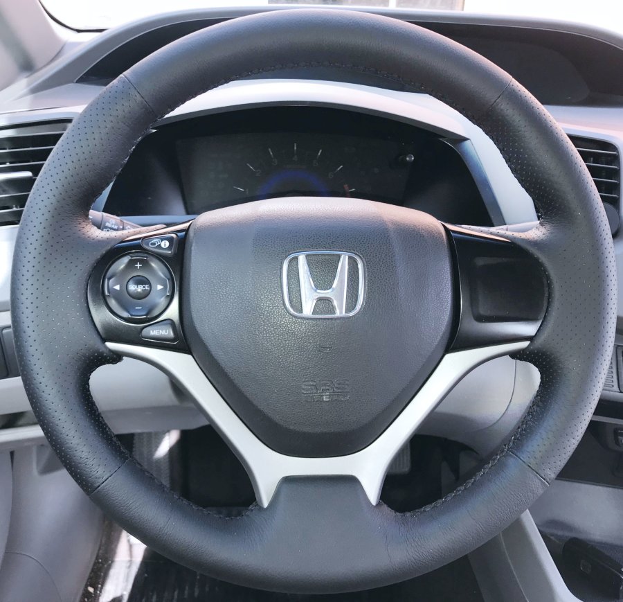 Кожаная оплетка на руль для руля без штатной перетяжки Honda Civic VIII 2011-2016 / Honda Jade I 2015-2019