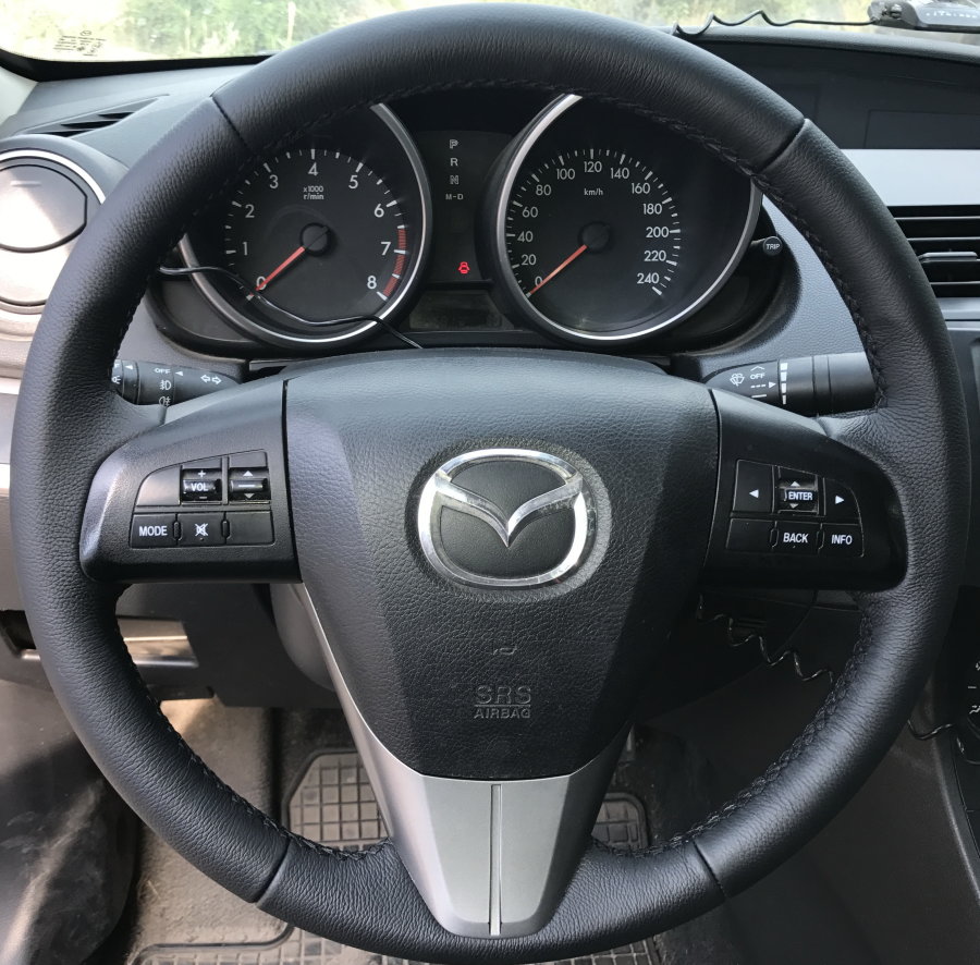 Кожаная оплетка на руль, для замены штатной перетяжки, Mazda 3 BL, 2009-2013 / Mazda CX-7, 2006-2012 / Mazda 5 II CW, 2010-2015