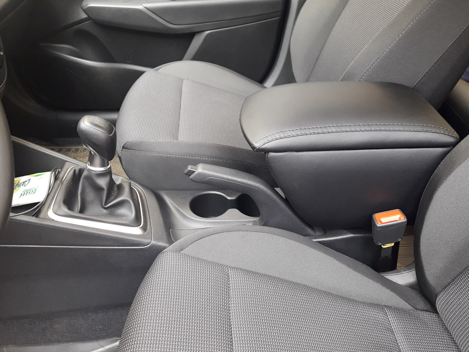 Подлокотник Премиум для Hyundai Solaris 2010-2017