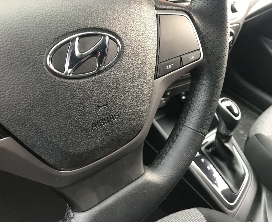 Hyundai Solaris II 2017-  03