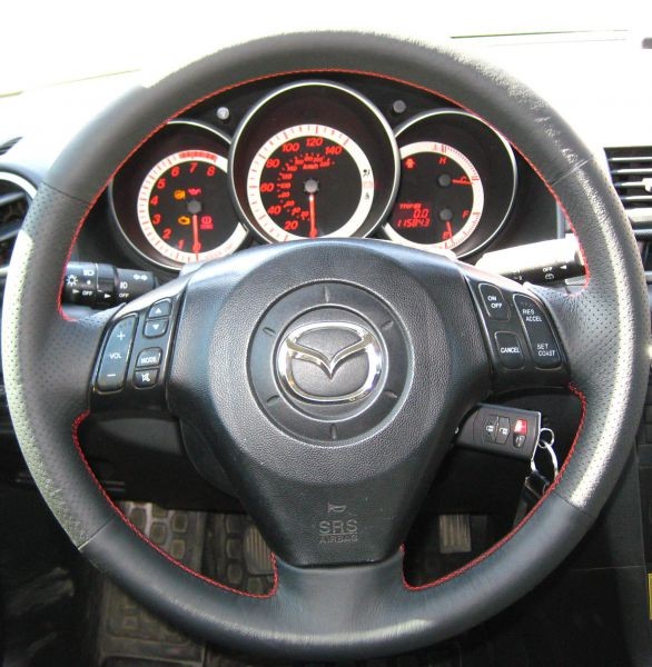 Кожаная оплетка на руль для замены штатной перетяжки Mazda 3 BK 2003-2009 / 6 2002-2009 / 2 2003-2007 / 5 2007-2010 / Premacy 2005-2010 / RX-8 2003-