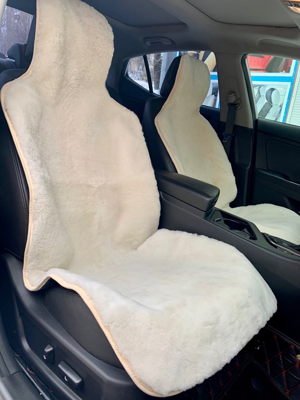 Меховая накидка на сидение, Мутон, цельные шкуры, класс А, (короткий ворс), 2 шт. (пара)