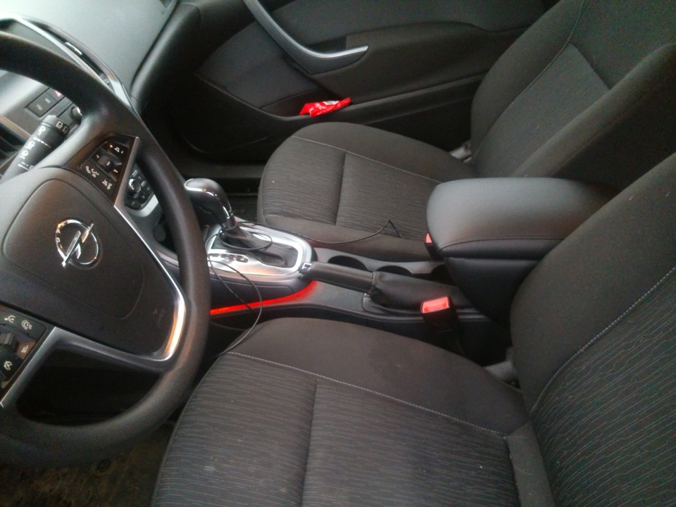 Опель Астра j