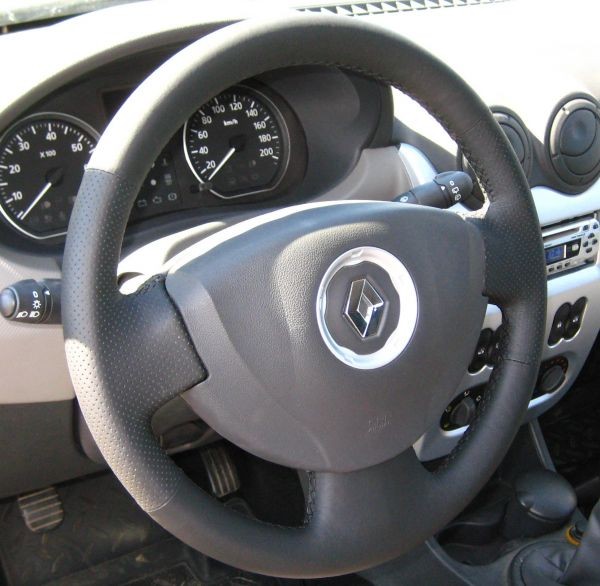 Renault Logan I 2004-2015 002