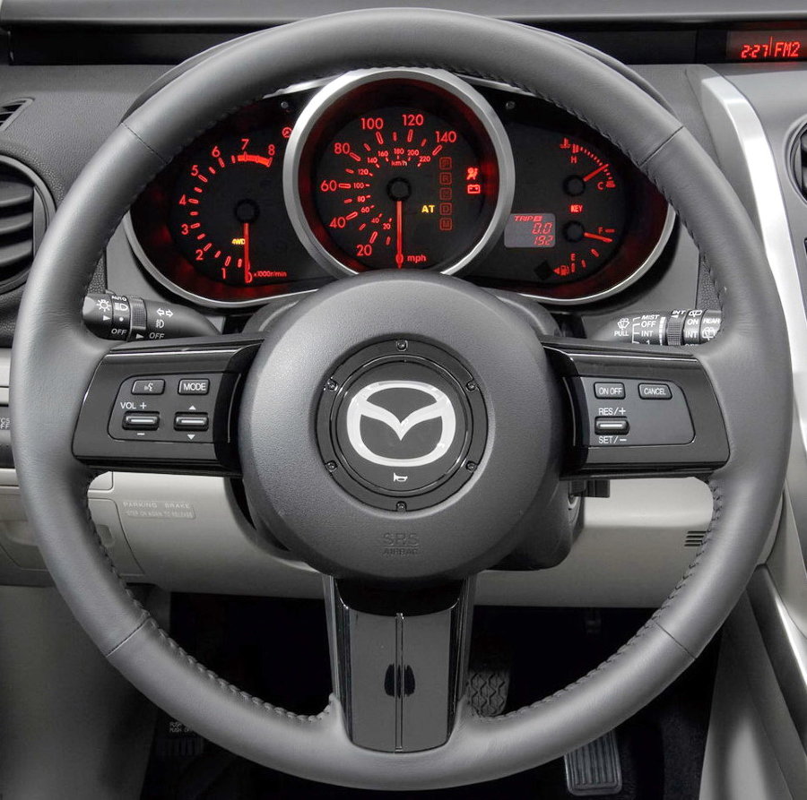 Кожаная оплетка на руль для замены штатной перетяжки Mazda CX-7 2006-2012