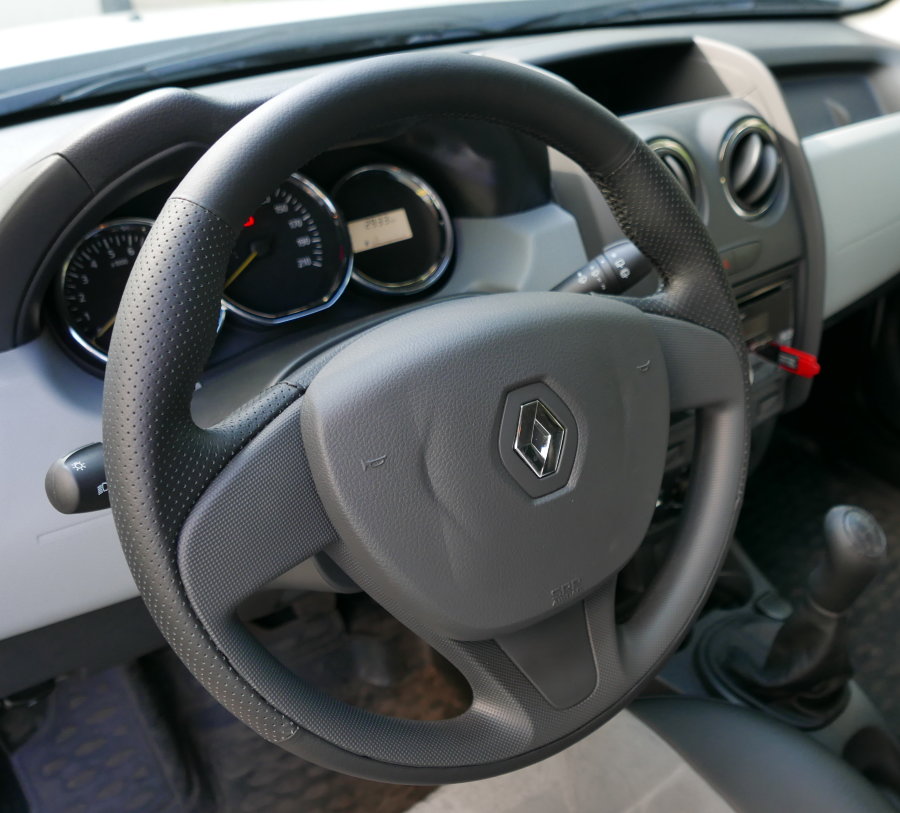 Renault Logan II 2014- 003