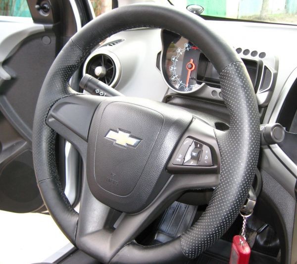 Chevrolet Aveo T300 2011- 002