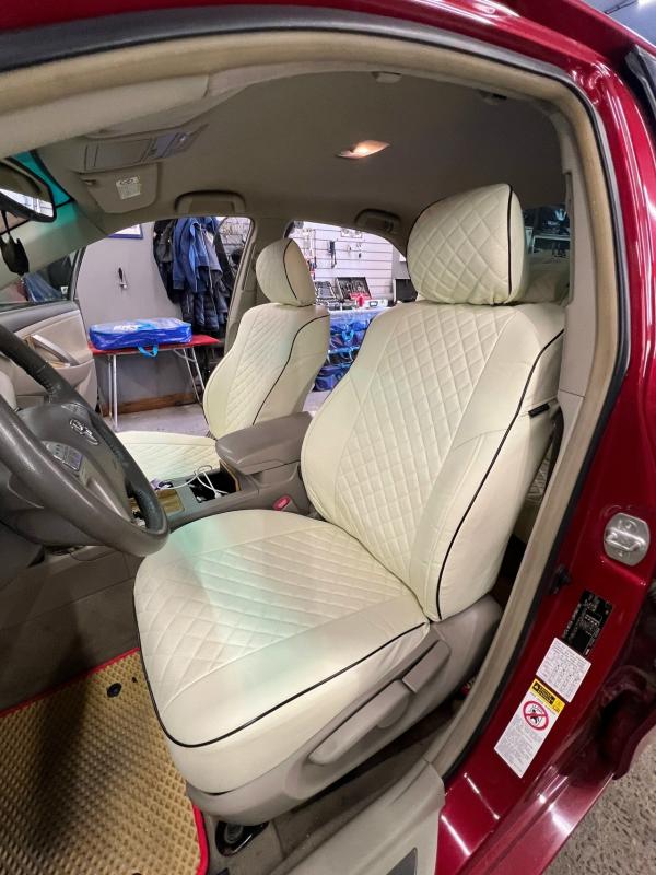 Белые чехлы снова в тренде. Почему?