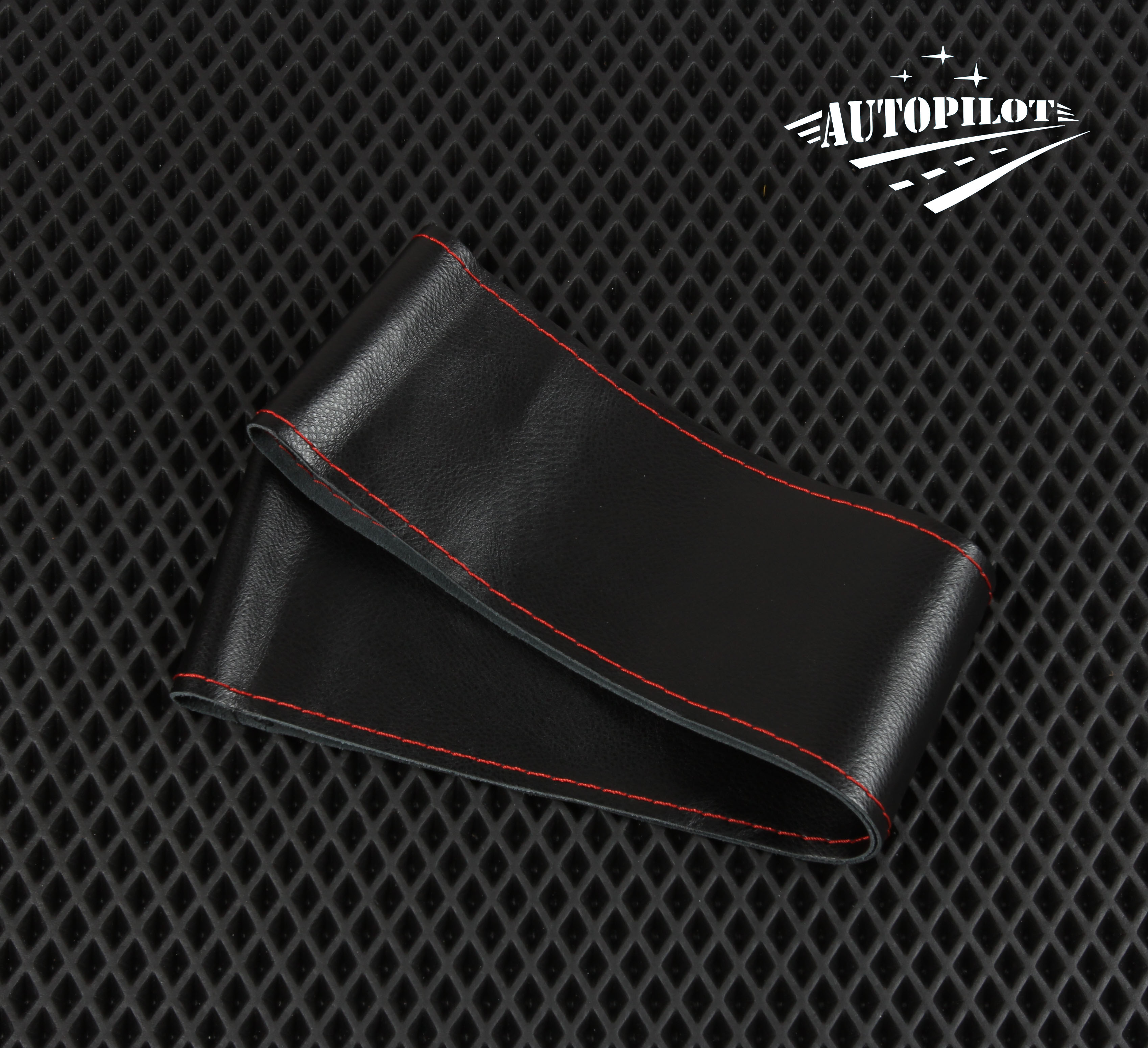 Оплетка на руль со шнуровкой, экокожа Nappa, комбинированная, с красной строчкой