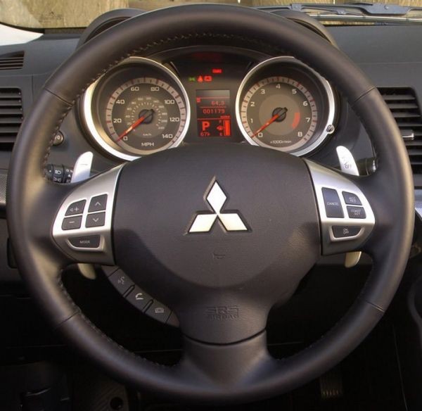 Кожаная оплетка на руль для замены штатной перетяжки Mitsubishi ASX 2010- / Outlander II 2005-2012 / Pajero Sport II 2008-2015 / Colt VII 2008-2012