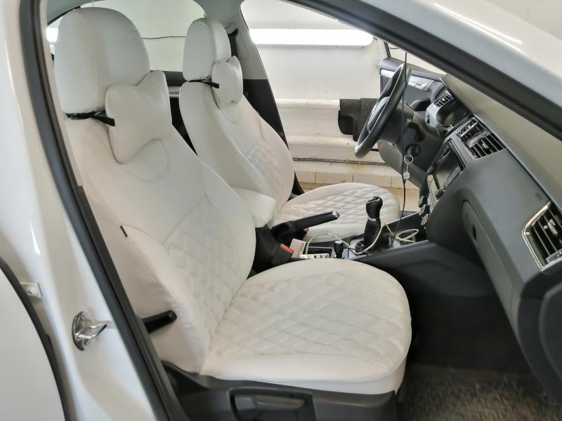 Мифы про белую экокожу: чего бояться не стоит