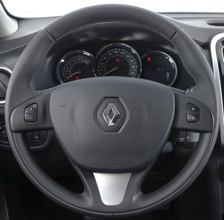 Кожаная оплетка на руль для замены штатной перетяжки Renault Logan II / Sandero II 2014- / Duster I рестайл 2015- / Nissan Terrano III 2017-
