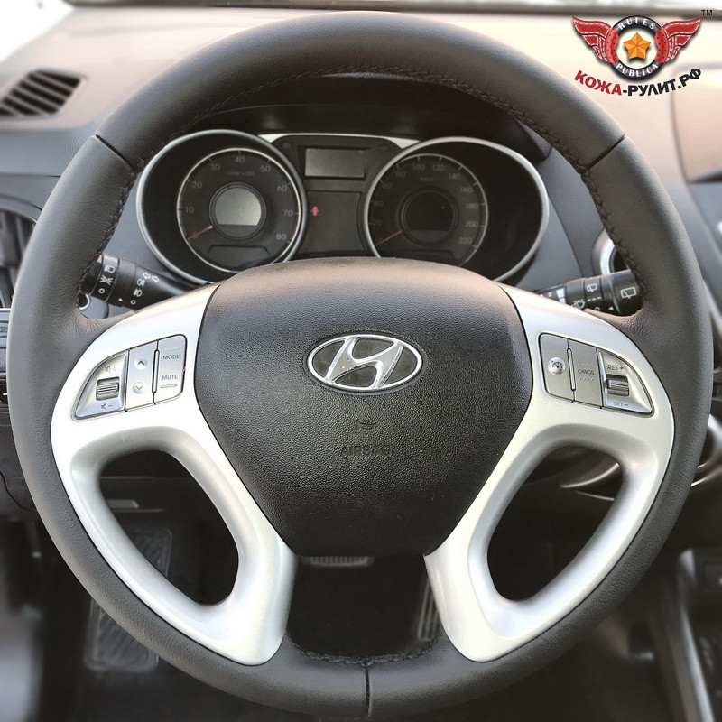 Кожаная оплетка на руль для замены штатной перетяжки Hyundai ix 35 2010-2015 / Hyundai Tucson II 2009-2015