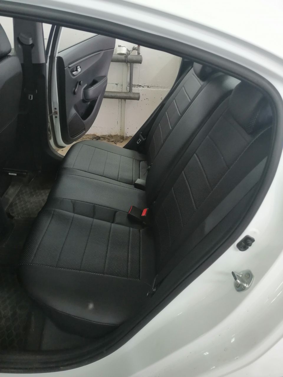 Hyundai Solaris 2  Kia Rio 4  X-Line 2017- Saturn (2)