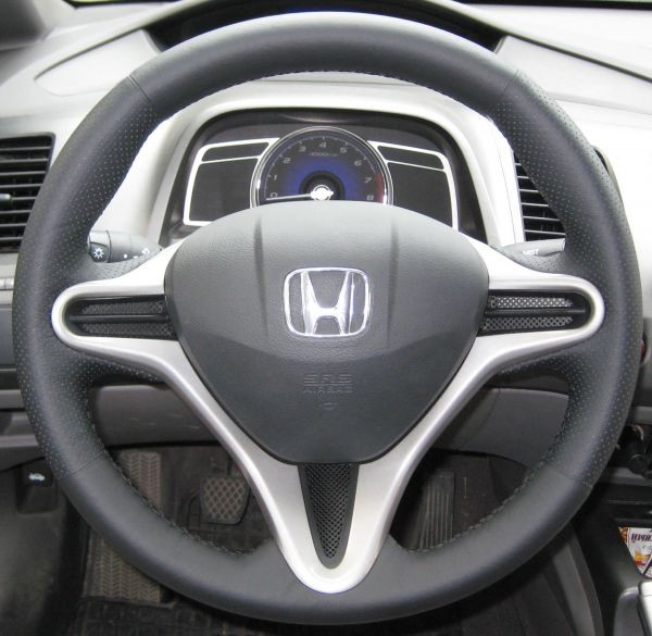 Кожаная оплетка на руль для руля без штатной перетяжки Honda Civic VIII 2005-2012