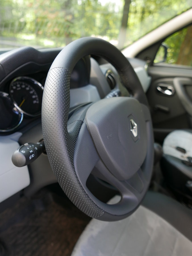 Renault Logan II 2014- 002