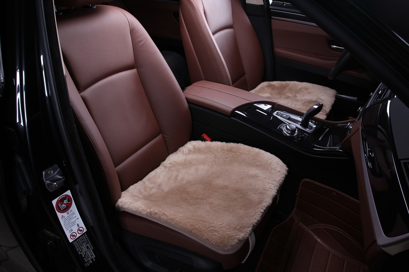 Квадрат меховой на сидение, Овчина, цельные шкуры класс А, (короткий ворс), "Автопилот", 2 шт. (пара)