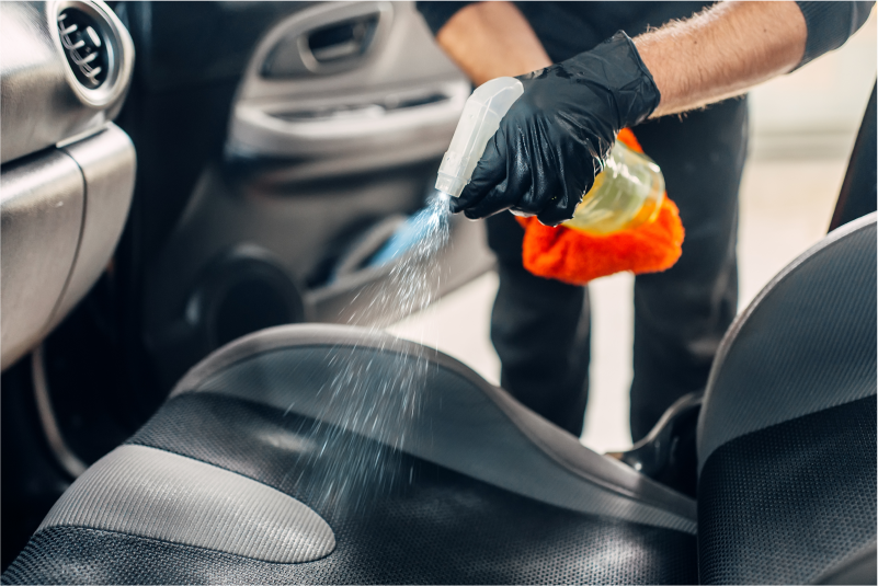 Как почистить обшивку салона автомобиля своими руками?